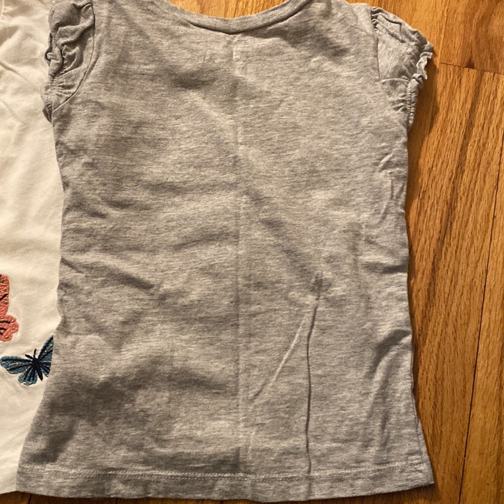 Carters 5T Bundle - Picture 5 of 8